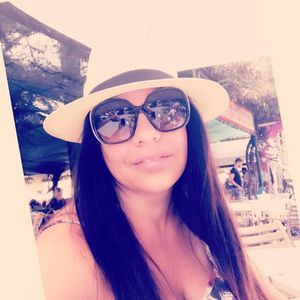 Meet your Posher, Alicia