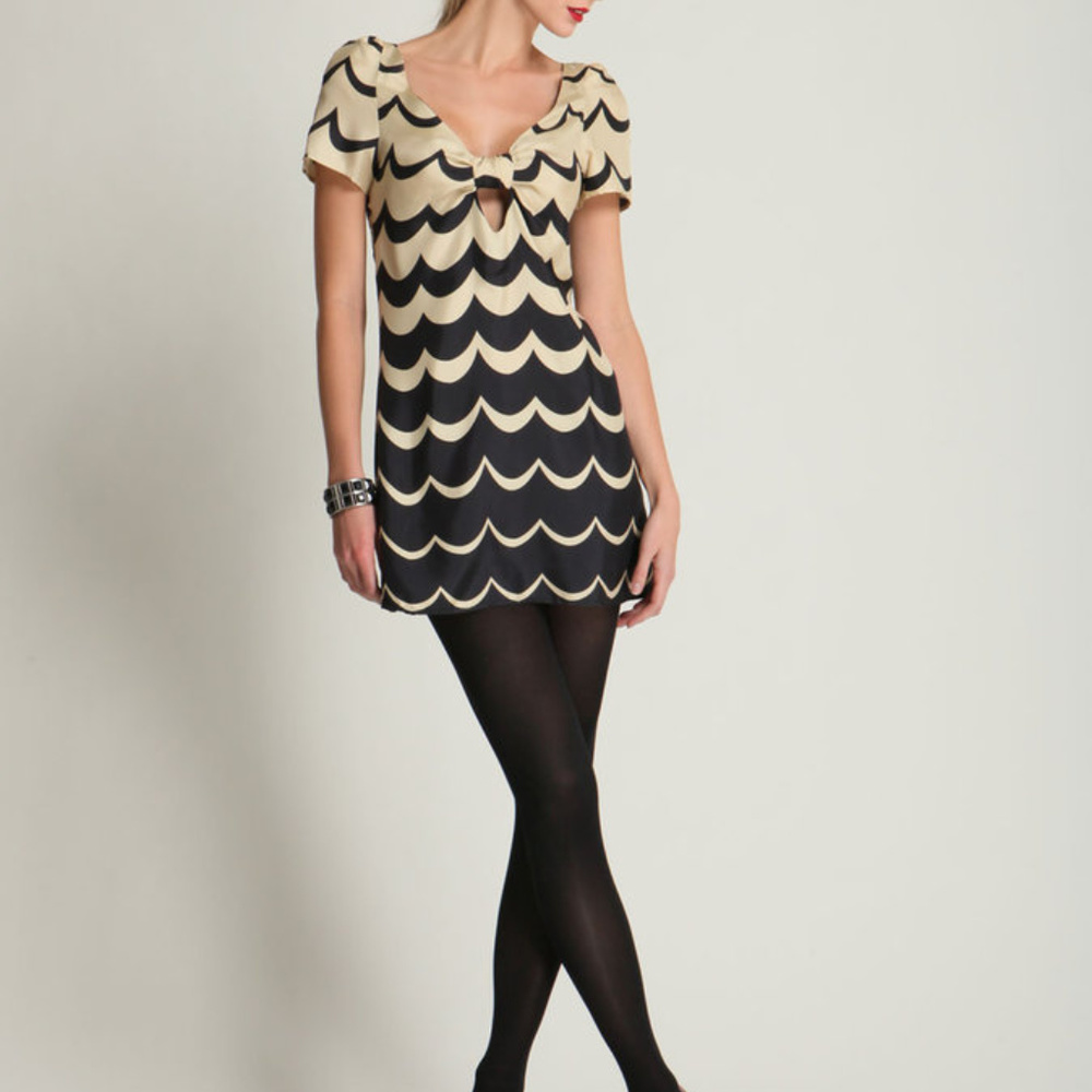 NWT Corey Lynn Calter Emmy Keyhold Bow Shift Dress