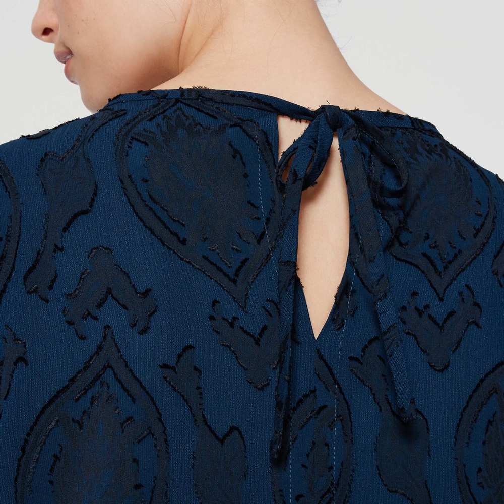 LOFT • Jacquard Tie Back Top - Picture 2 of 2