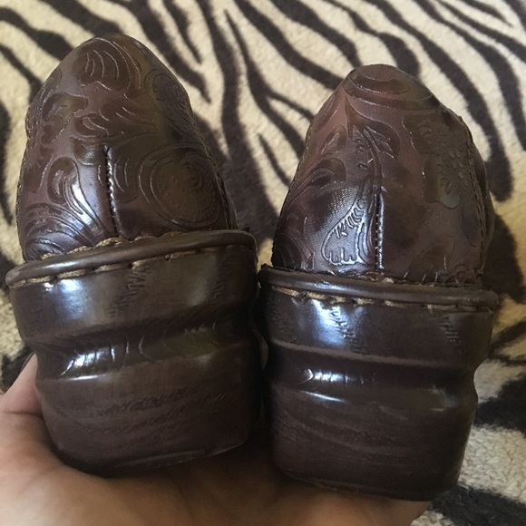 ✌ BOC Born Peggy Clogs Tooled Leather - Picture 4 of 8