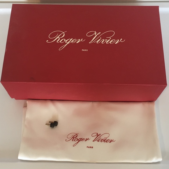 Roger Vivier Classic Stiletto Heels - Picture 6 of 6