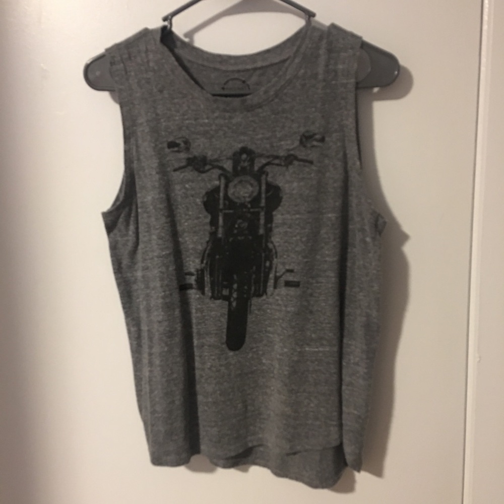 Grey tank top