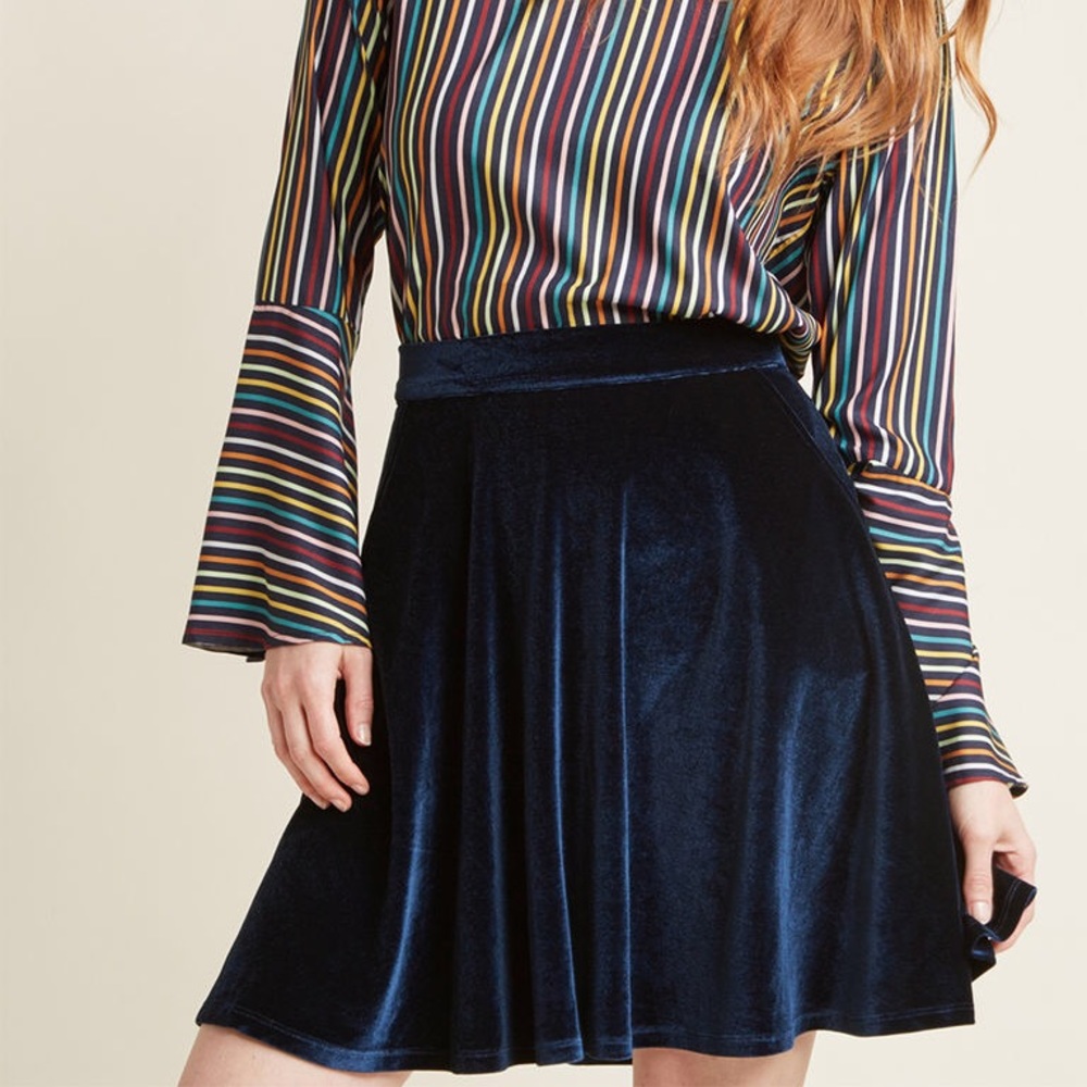 ✨Velvet Skater Skirt✨