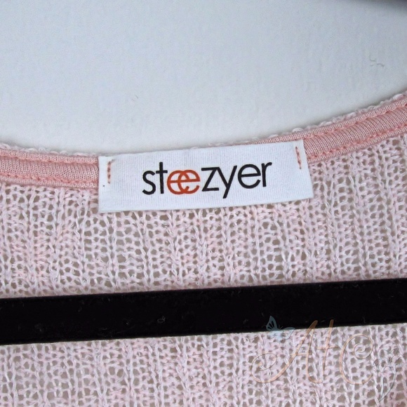 Clearance Pink and White Light Weight Sweater Top - Picture 5 of 6