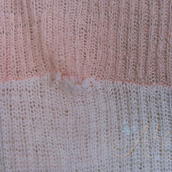 Clearance Pink and White Light Weight Sweater Top - Picture 4 of 6