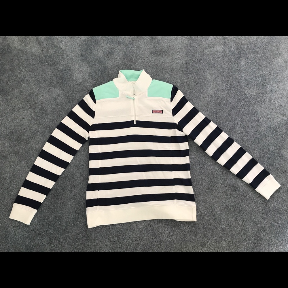 NEW Vineyard Vines Pullover, Size M