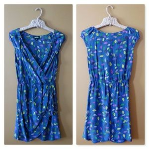 ❣️ Charlie Jade Women's M 100% Silk Wrap Dress