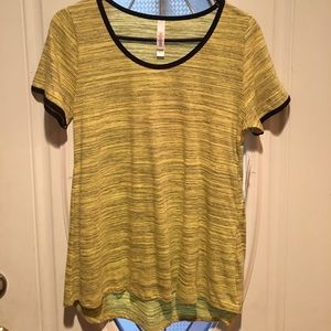 LuLaRoe Classic Tee! BNWT!