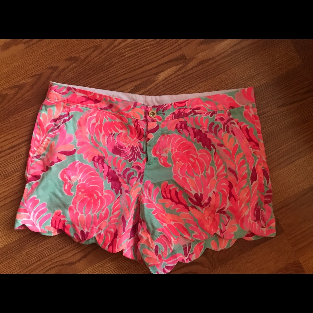 Lilly Pulitzer Buttercup shorts sz 14