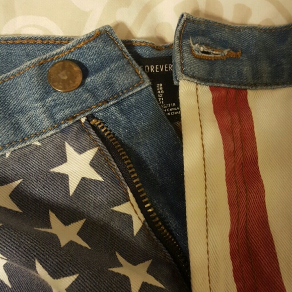 Sale) Forever21 shorts - Picture 4 of 4