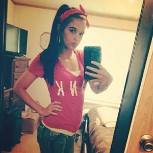 Meet your Posher, Kaitlynn