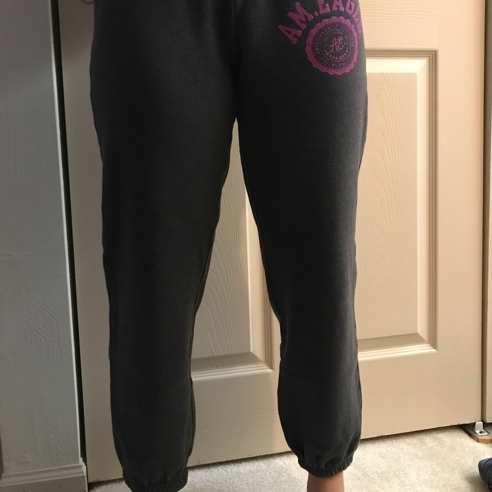 American Eagle Sweatpants!!