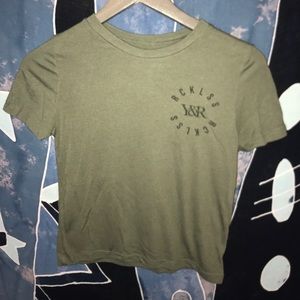 medium green tillys top