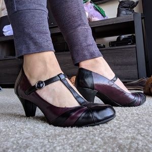 EUC Merona t-strap kitten heel classy pumps size 6