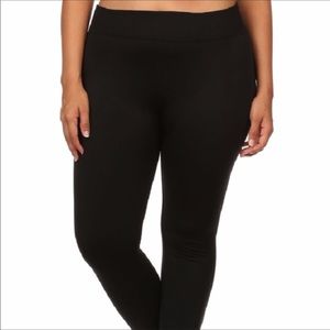 Plus Size Black Fleece Leggings