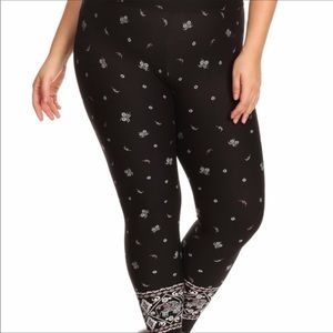 Plus Size Boho Print Leggings
