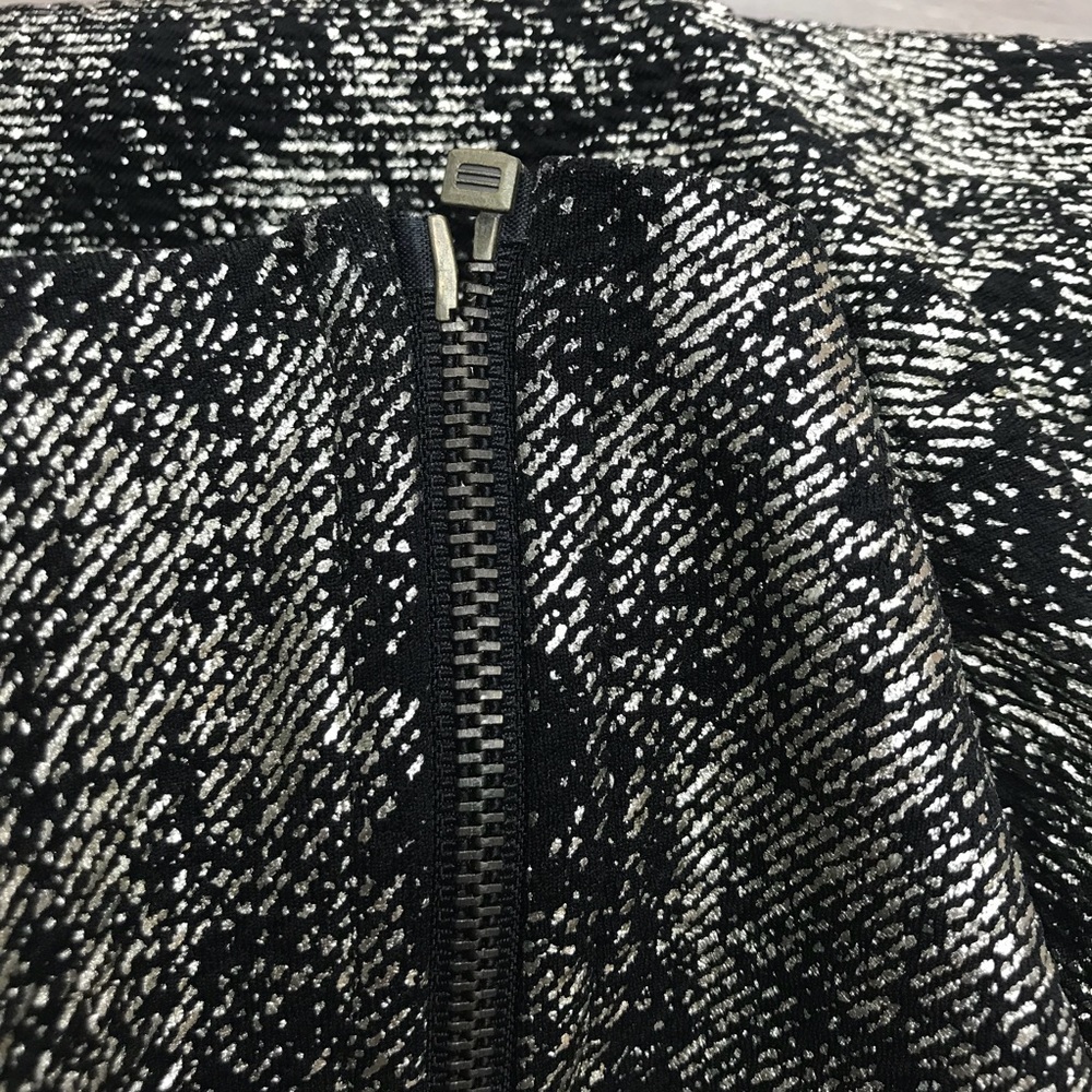 Metallic Crop Top - Picture 5 of 5
