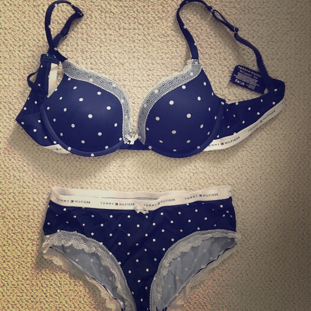 Tommy Hilfiger Bra and Panties Set