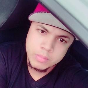 Meet your Posher, Luis m.