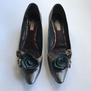 Marc Jacobs kitten heels with flower  40 Euro