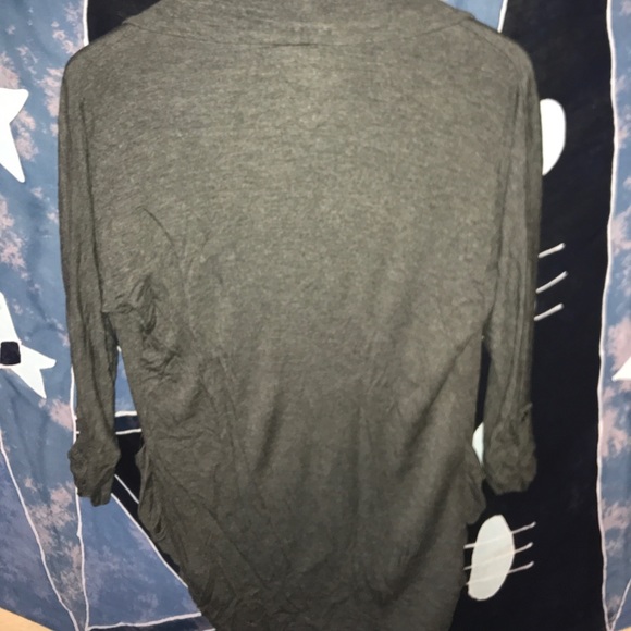 soft grey cardigan with cropped sleeves. - Picture 3 of 3