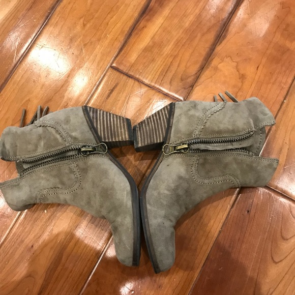 🚫SOLD🚫Sam Edelman beige fringe boot woman - Picture 4 of 8