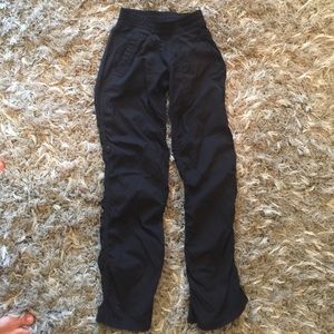 Girls ivivva pants 8