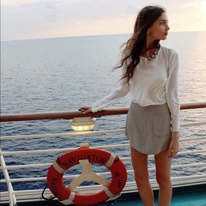 Aritzia Wilfred Skirt Like New!! Light purple