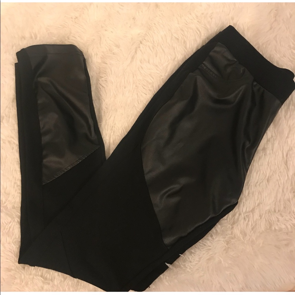 Black Pants (Leggings)