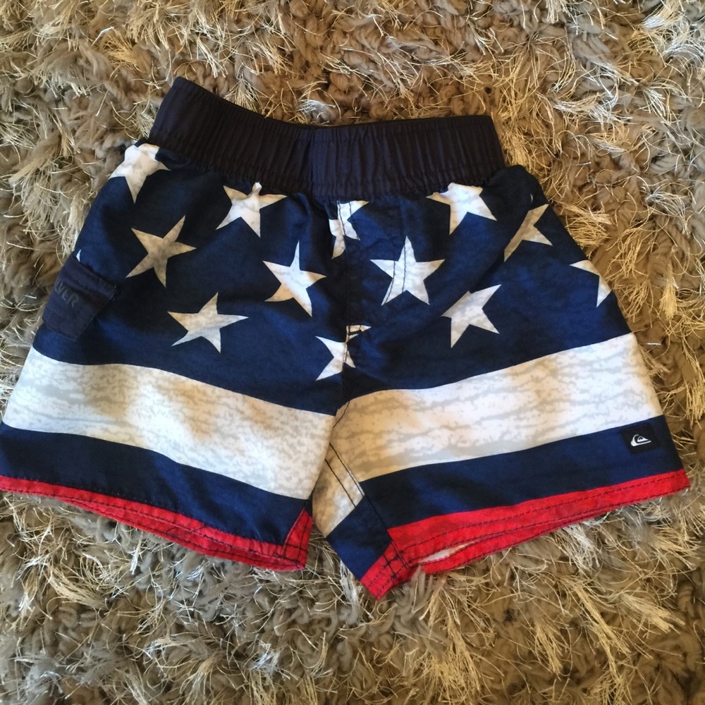 Quicksilver shorts boy 12 months