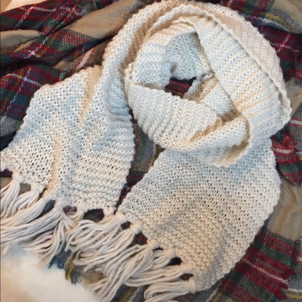 Long knit scarf!