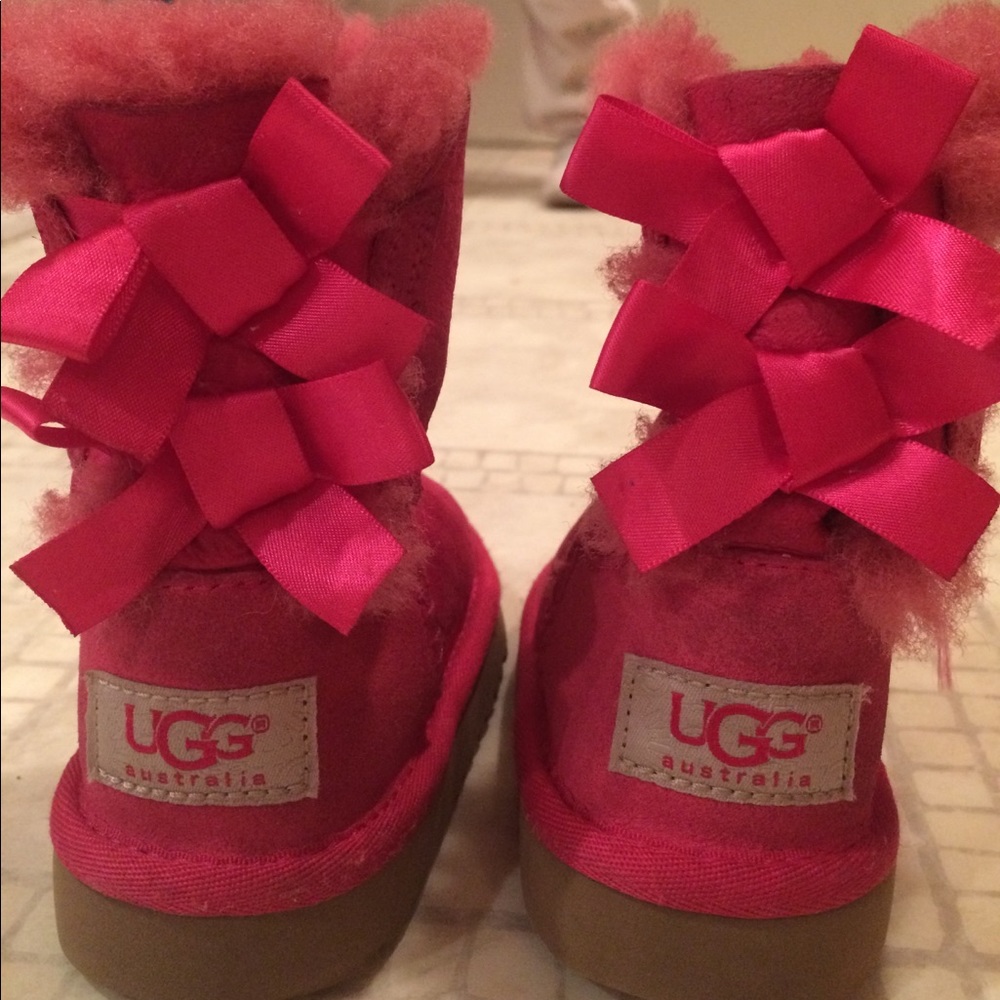 Toddler Ugg boots size 6