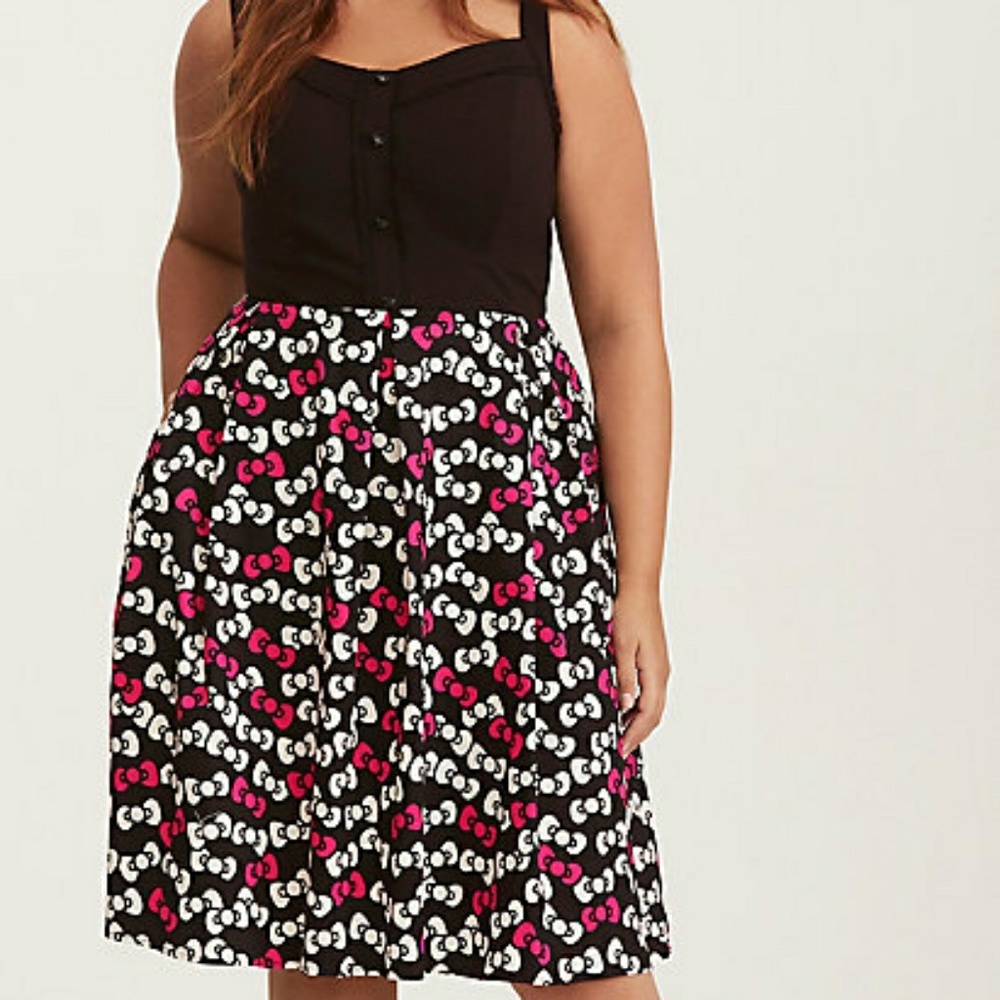 Hello Kitty Bow Print Knit to Woven Skat