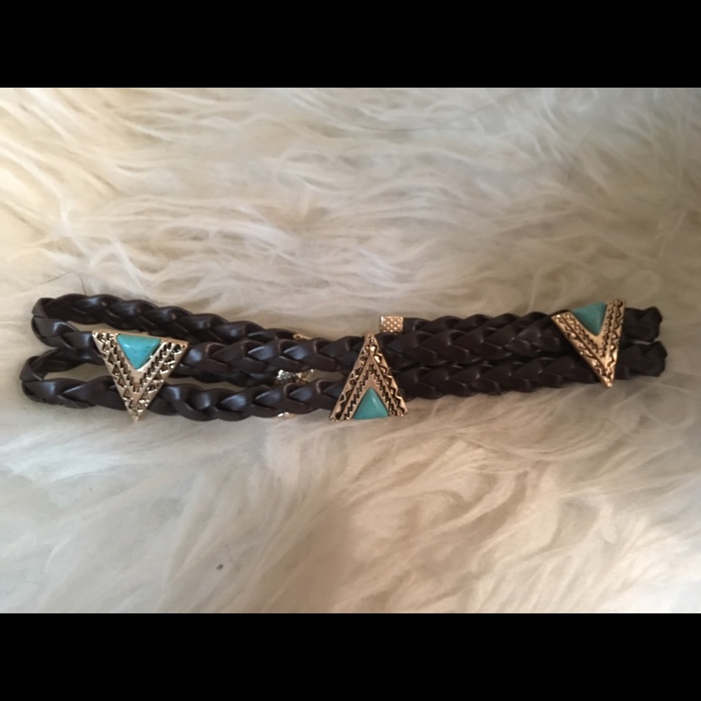 Brown and gold choker