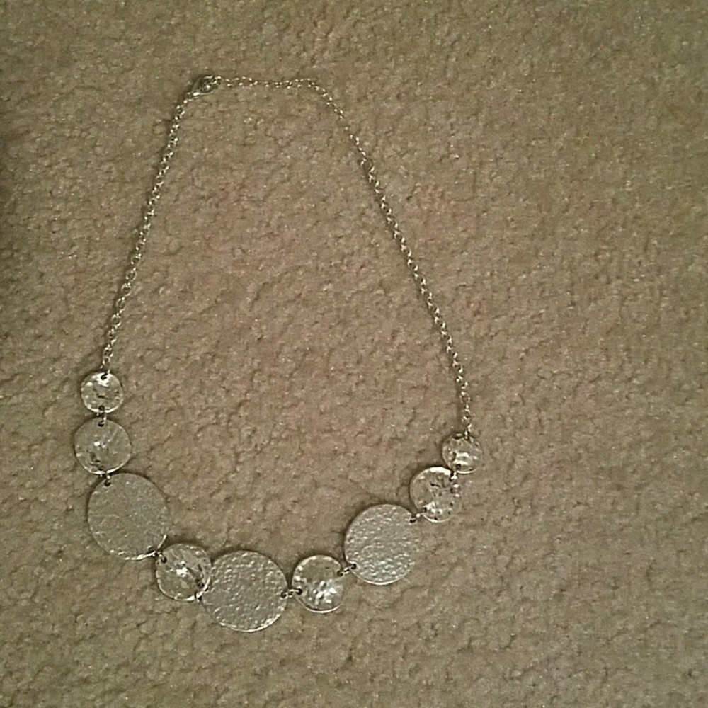 👄Hammered metal style necklace👄