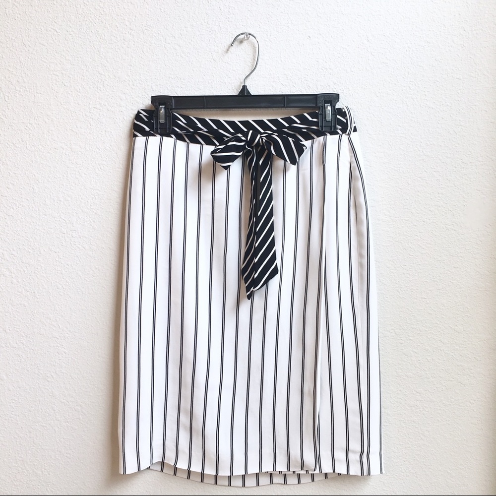 Black and white stripe skirt with bow