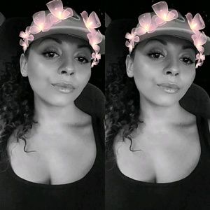 Meet your Posher, Brittney