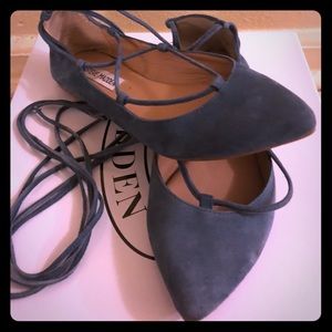 Steve Madden suede blue lace up flats
