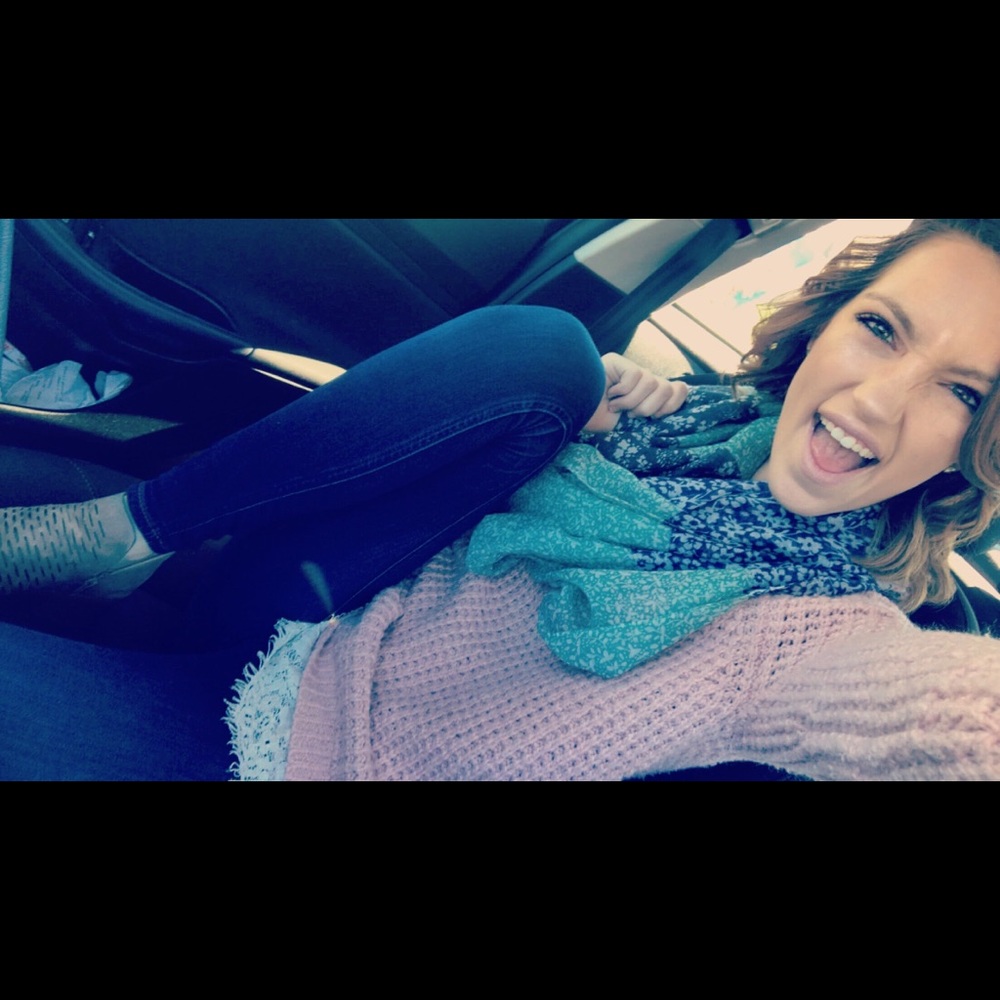 Hollister sweater