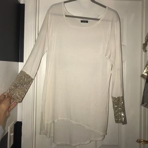 Gold sleeve hi lo top