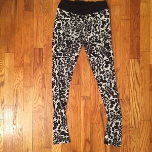 SALE Cheetah leggings