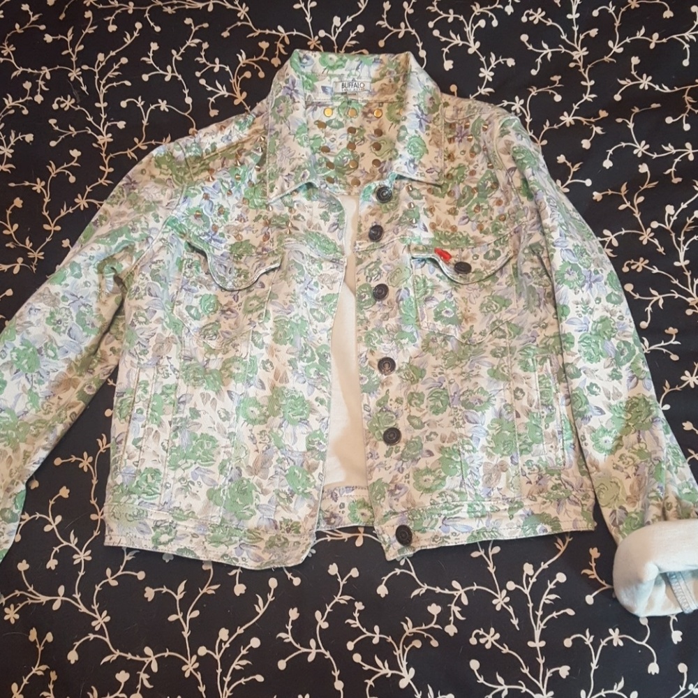 Buffalo David Button studded floral denim jacket