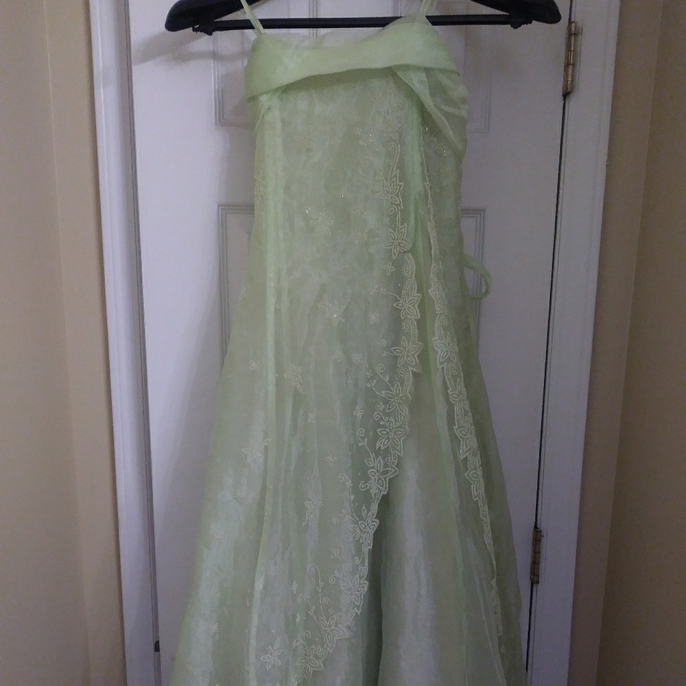 Huncho Brand Flower girl dress