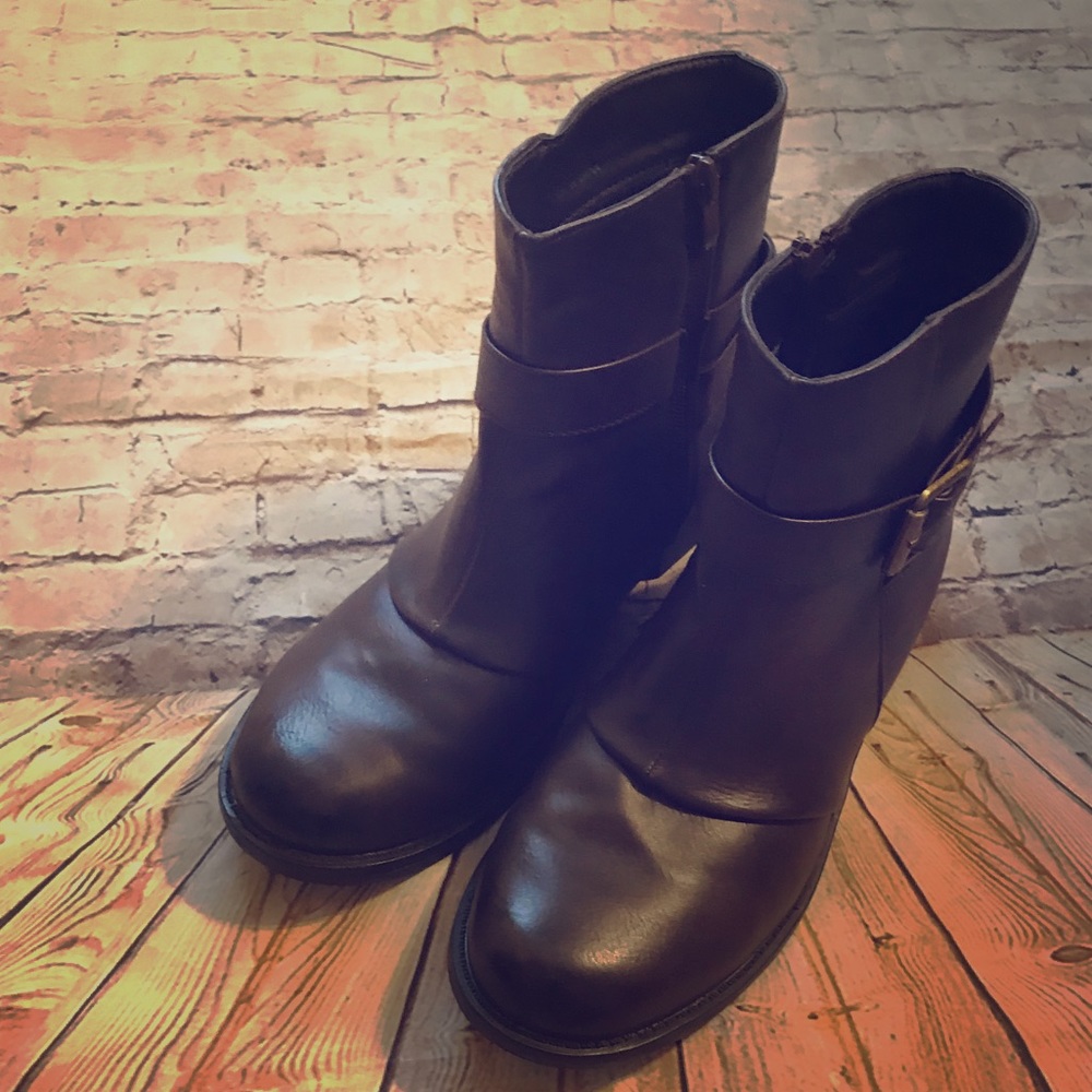 Brand new brown ankle boots from kisses by 2 lips