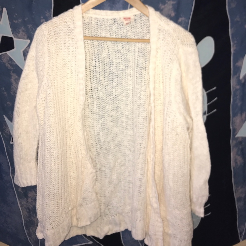 white/cream sweater cardigan