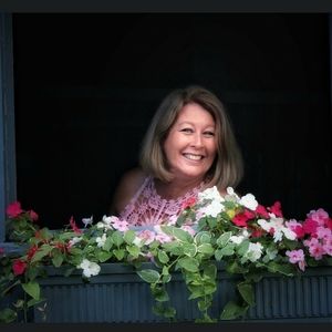 Meet your Posher, Sandie