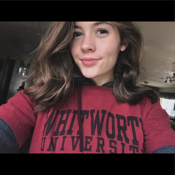 Meet your Posher, Kristen - Picture 1 of 1