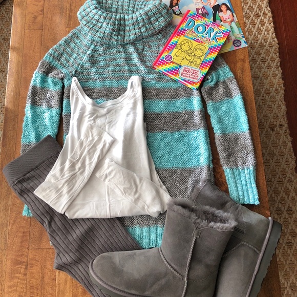 Justice Knit Sweater - Picture 5 of 5