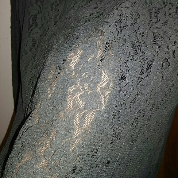 Lace bottom down shirt - Picture 8 of 8