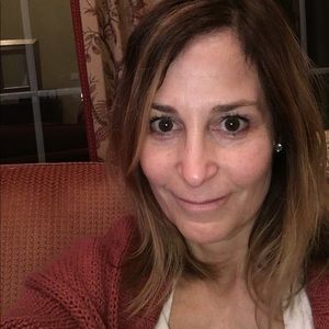 Meet your Posher, Carrie